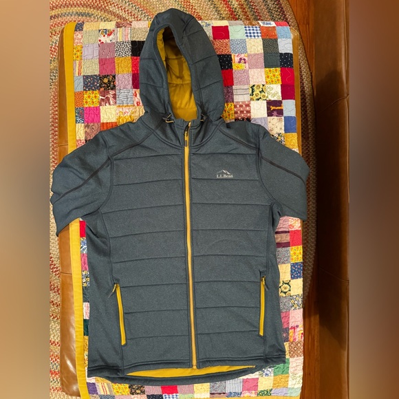 L.L. Bean Insulated Hoodie - Size Large - Picture 1 of 5